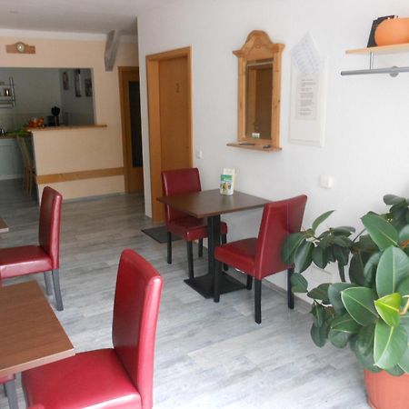 Pension Am Werder Bernburg Exterior photo