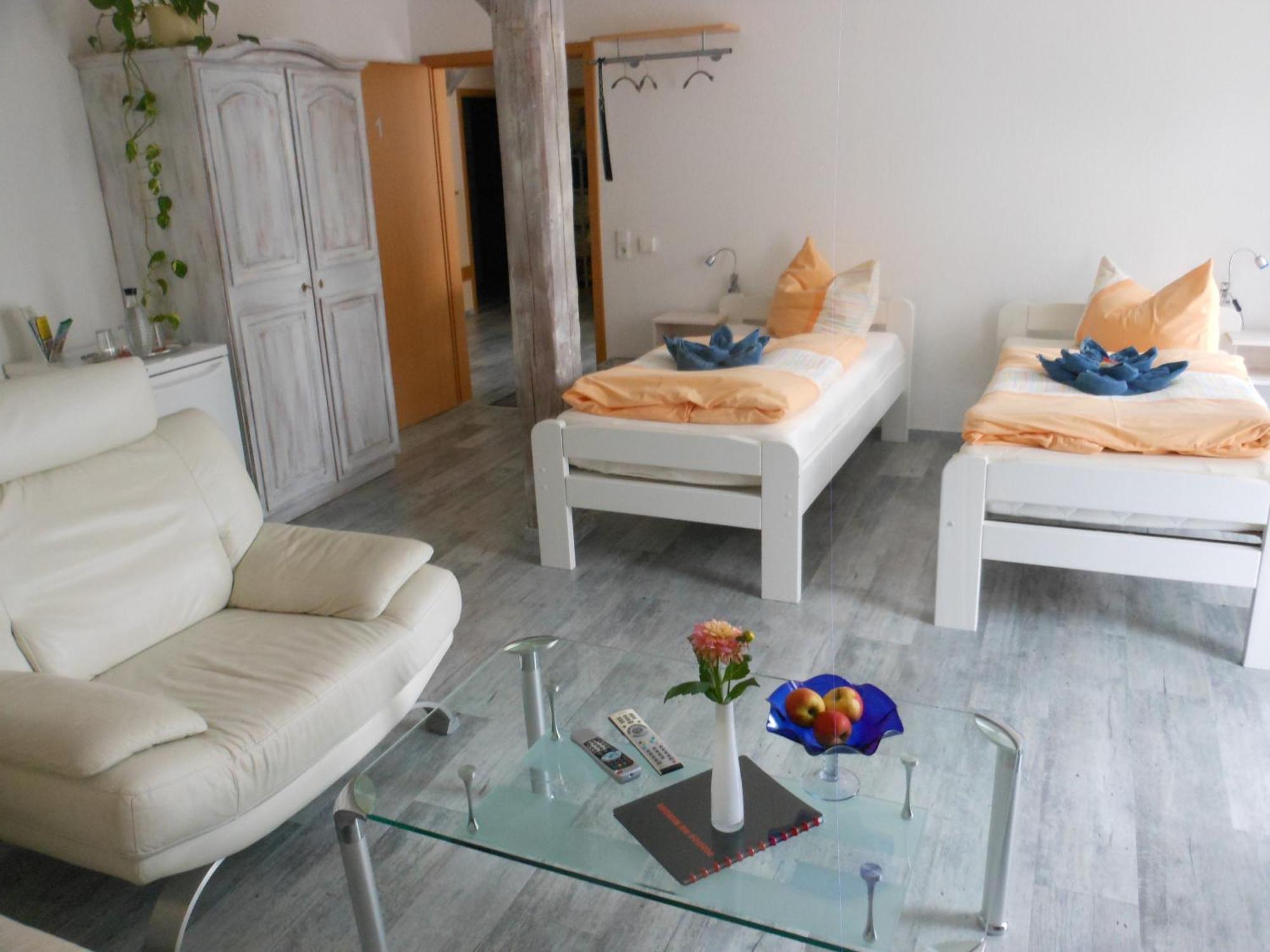 Pension Am Werder Bernburg Room photo
