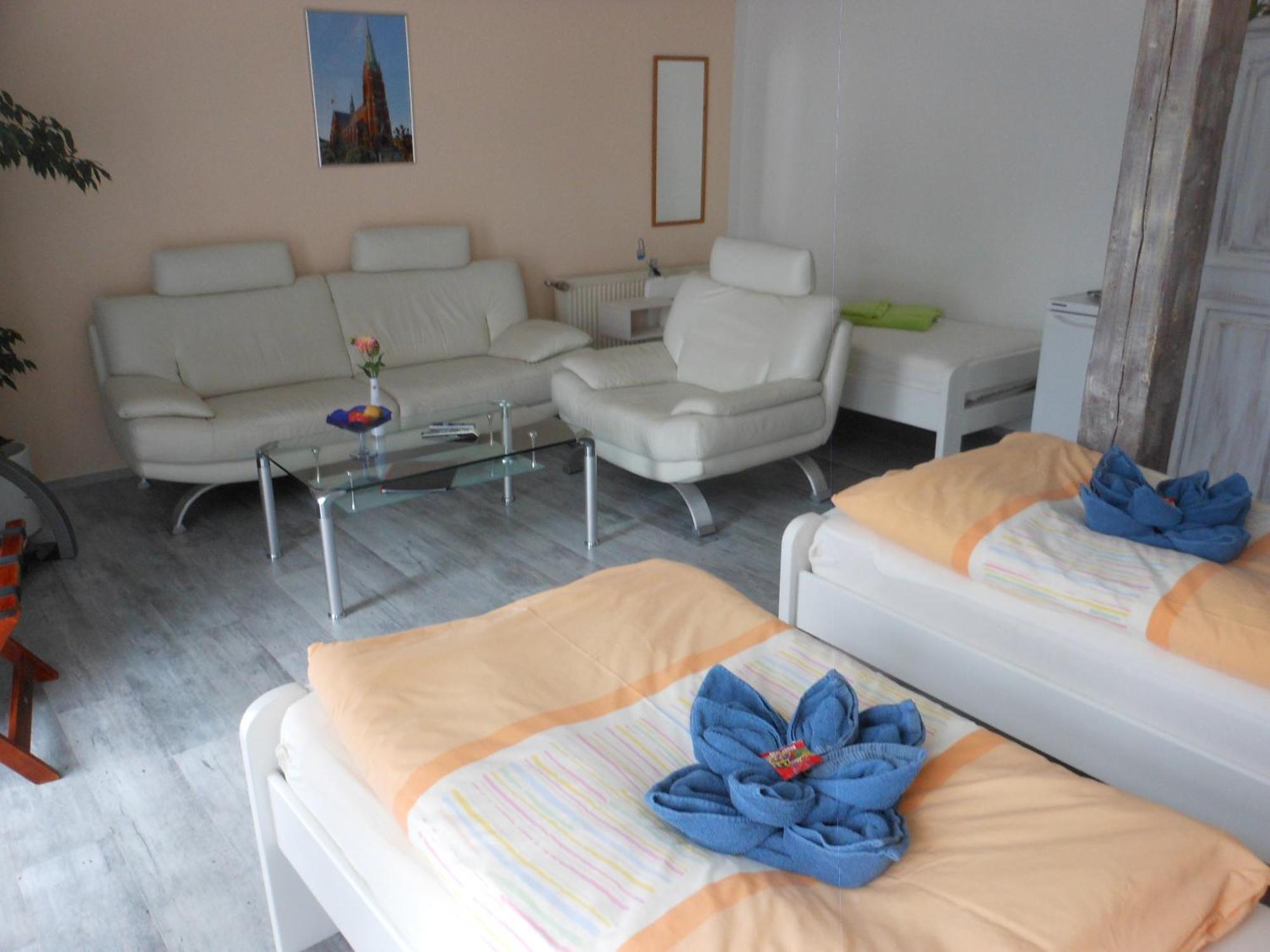 Pension Am Werder Bernburg Room photo