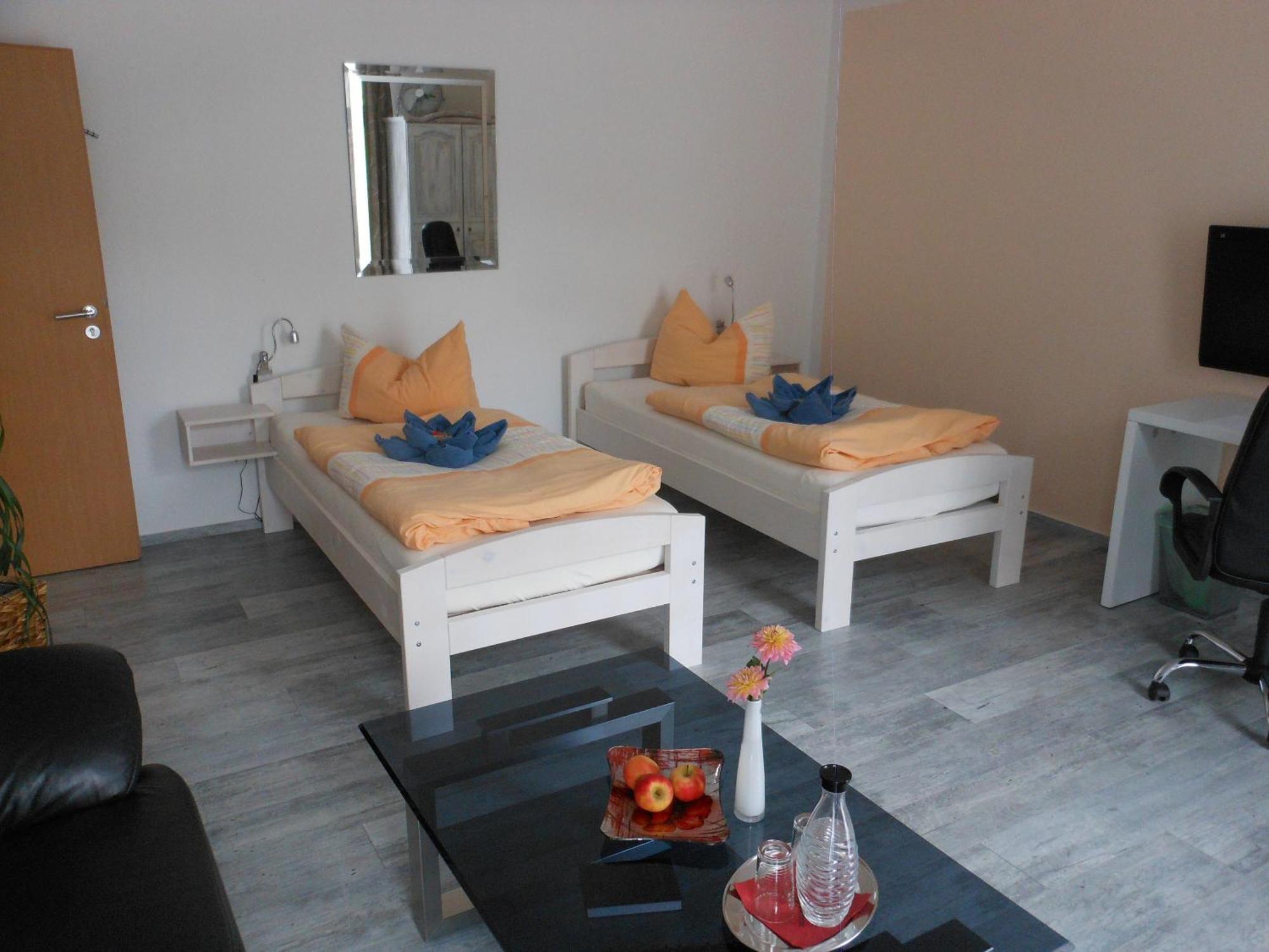 Pension Am Werder Bernburg Room photo