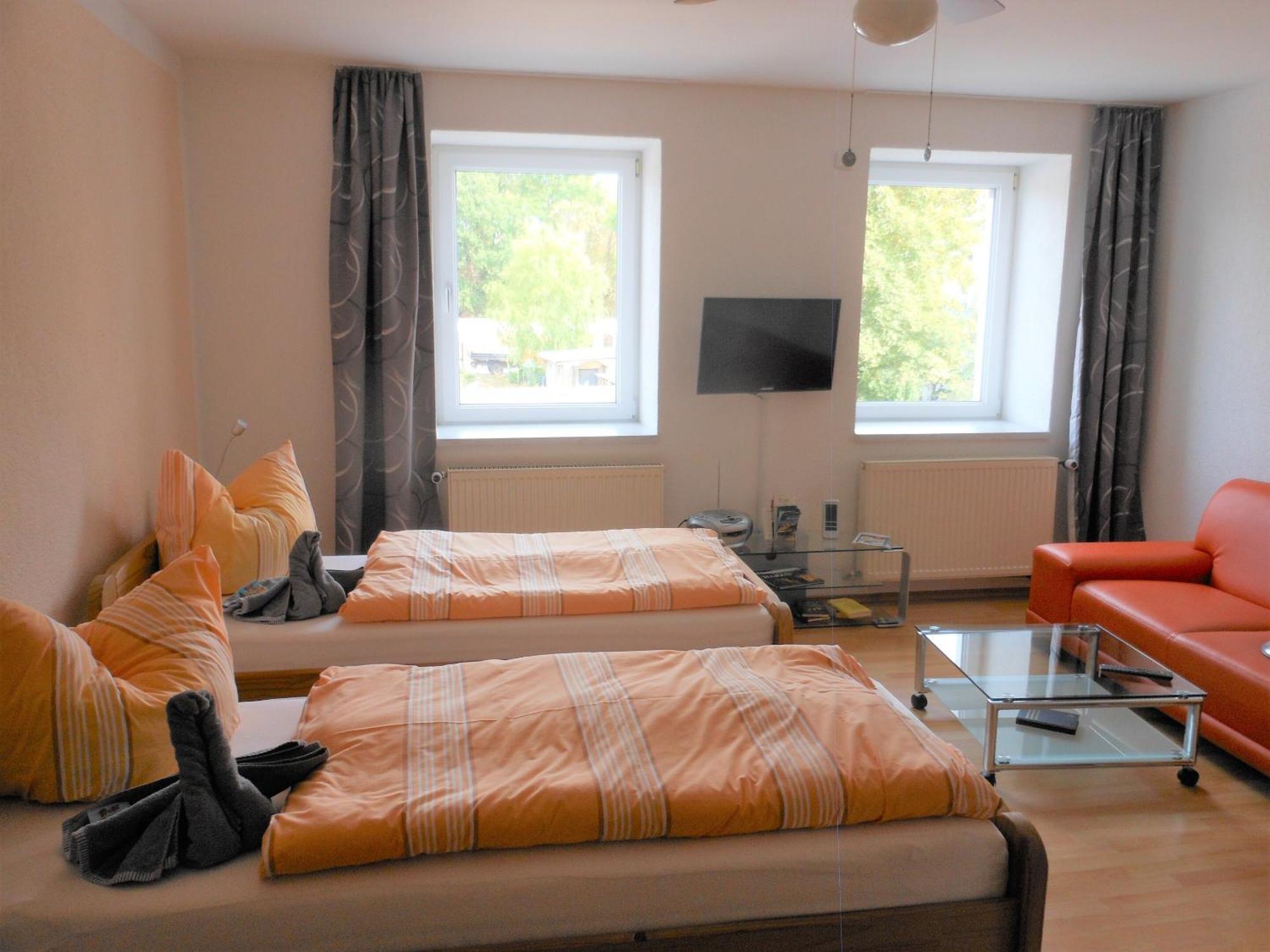 Pension Am Werder Bernburg Room photo
